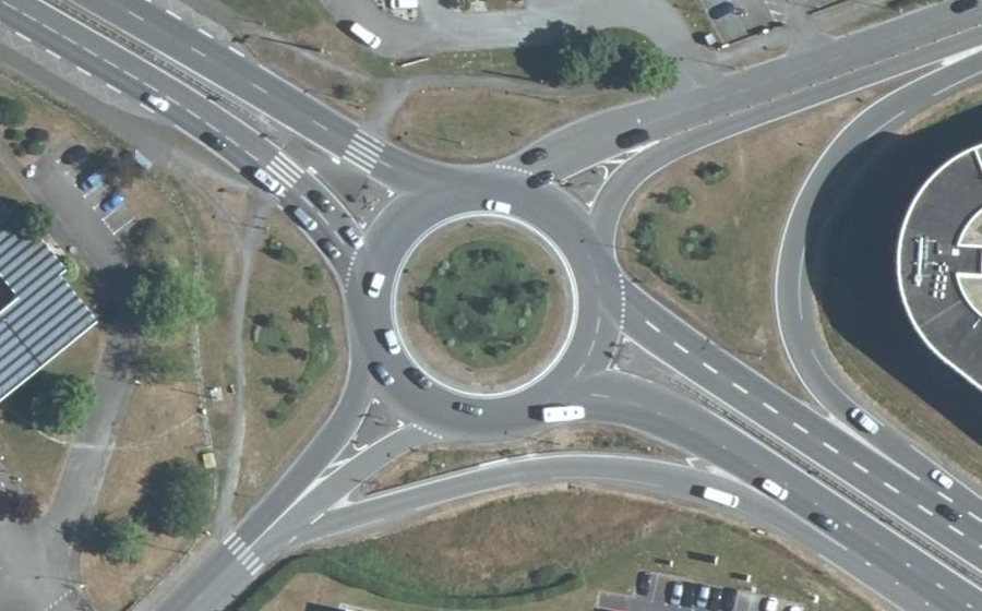 Vue aérienne du Rond-point anonyme n°5019804