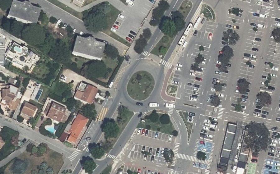 Vue aérienne du Rond-point anonyme n°5027009