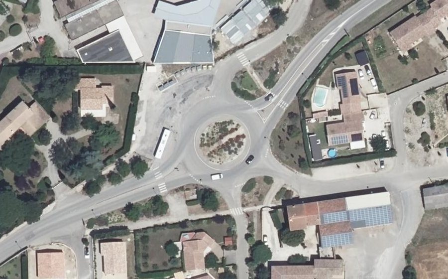 Vue aérienne du Rond-point anonyme n°5031850