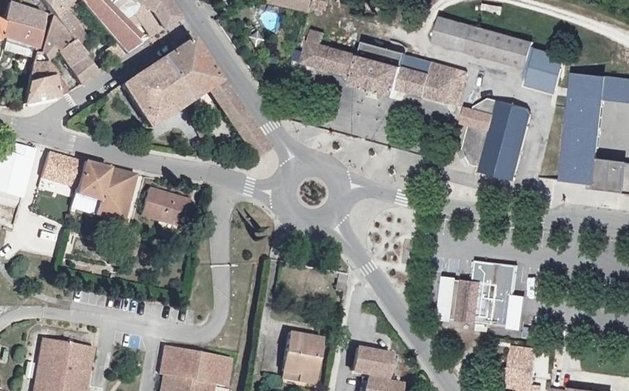 Vue aérienne du Rond-point anonyme n°5031857