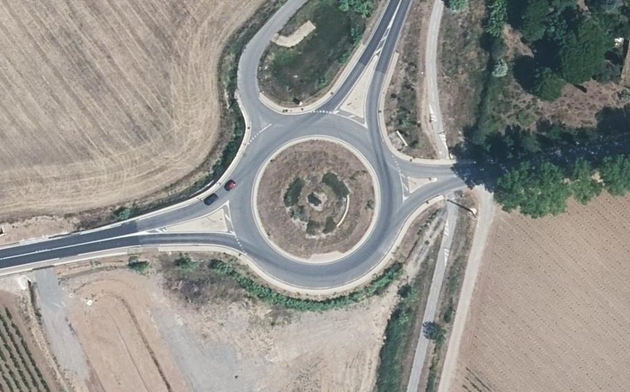 Vue aérienne du Rond-point anonyme n°503592107