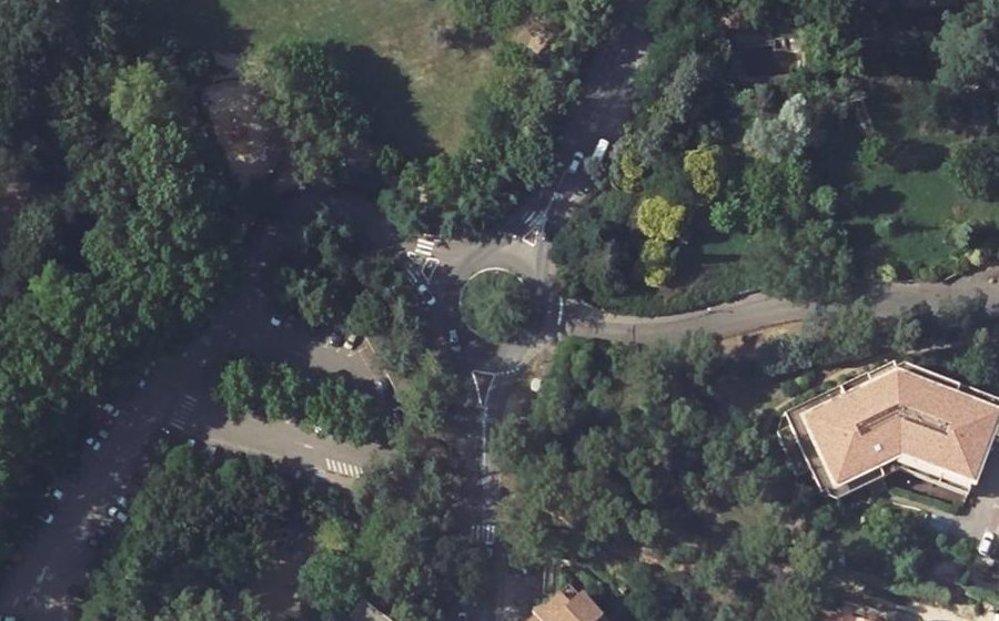 Vue aérienne du Rond-point anonyme n°5035930