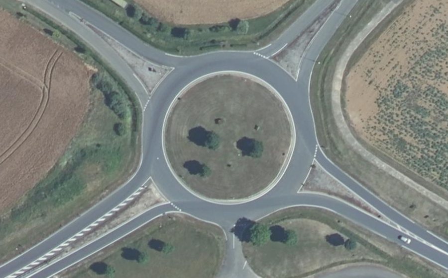 Vue aérienne du Rond-point anonyme n°5042116