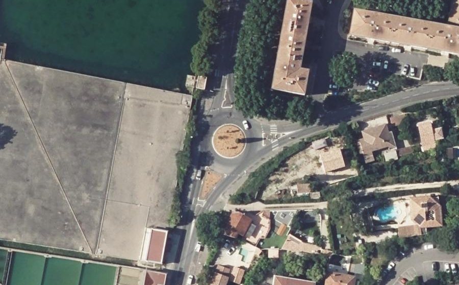 Vue aérienne du Rond-point anonyme n°5043896