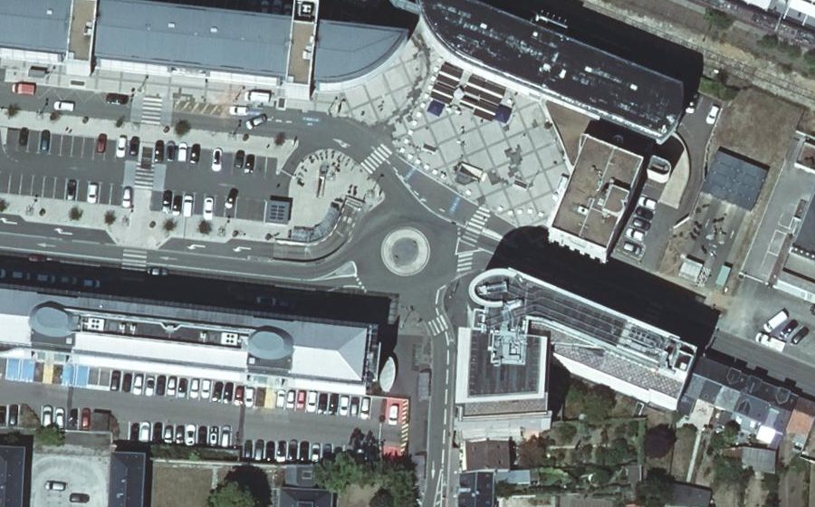 Vue aérienne du Rond-point anonyme n°5045546