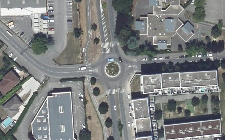 Vue aérienne du Rond-point anonyme n°5046010