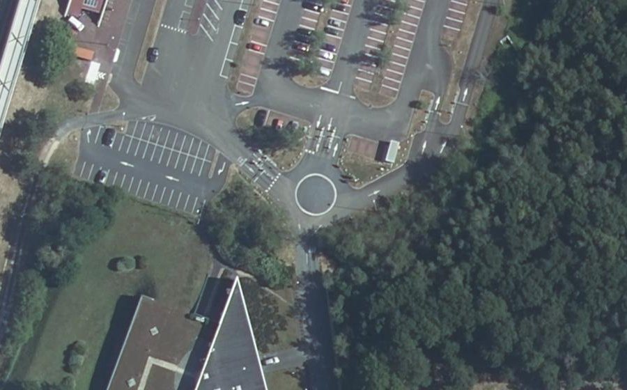 Vue aérienne du Rond-point anonyme n°5047375
