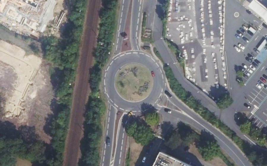 Vue aérienne du Rond-point anonyme n°505100232