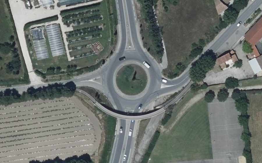 Vue aérienne du Rond-point anonyme n°5053697