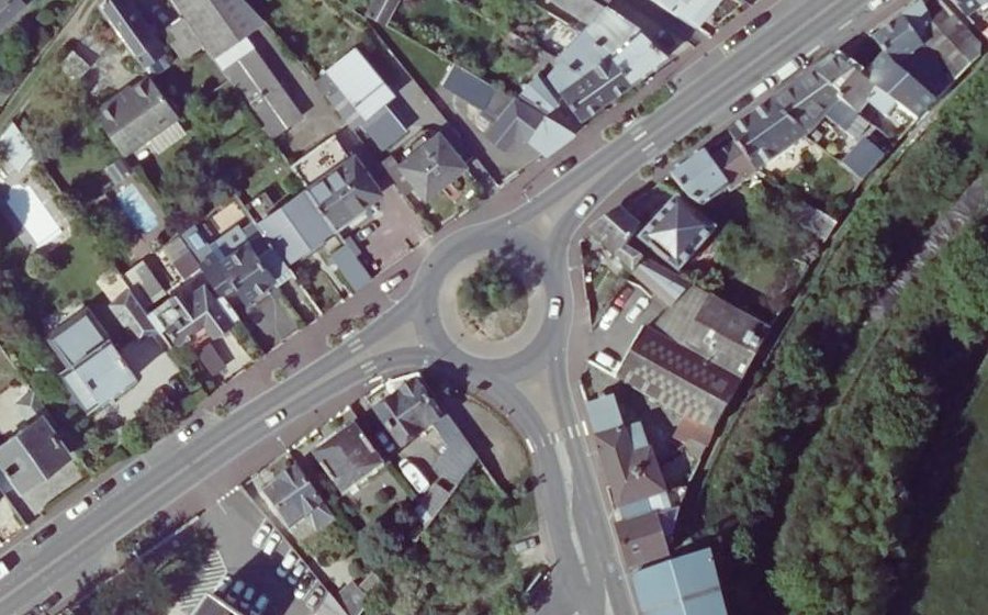 Vue aérienne du Rond-point anonyme n°5053910