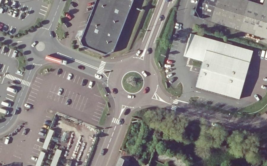 Vue aérienne du Rond-point anonyme n°5053911