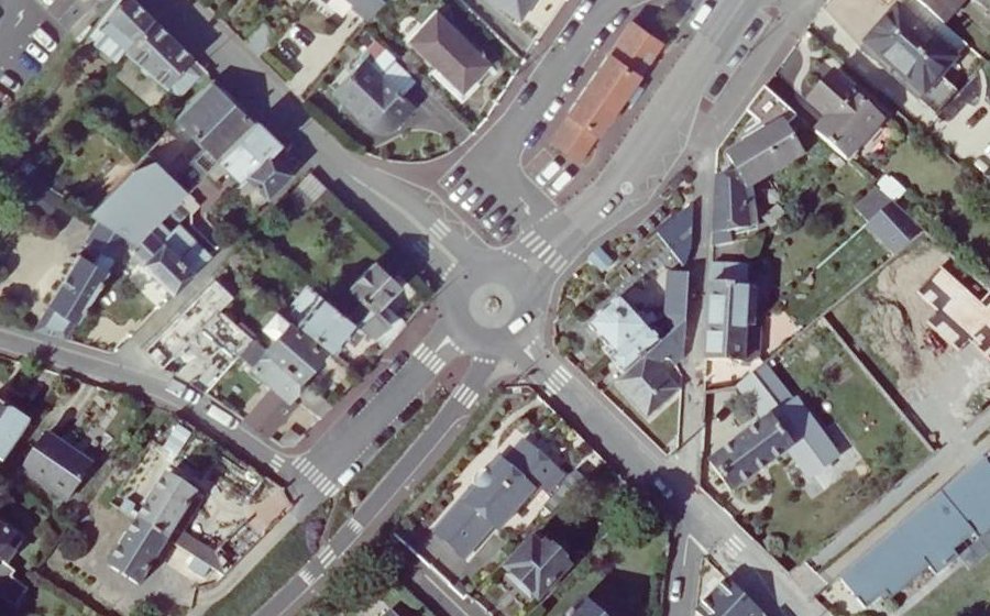 Vue aérienne du Rond-point anonyme n°5054025