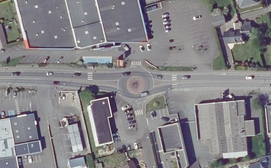 Vue aérienne du Rond-point anonyme n°5054054