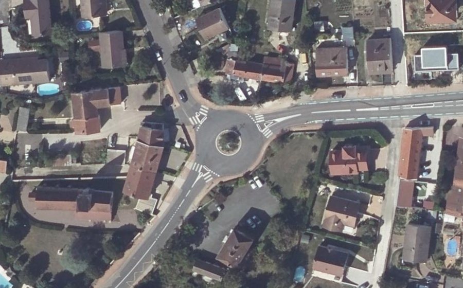 Vue aérienne du Rond-point anonyme n°5055739