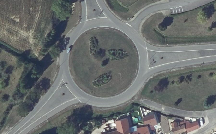 Vue aérienne du Rond-point anonyme n°5055859