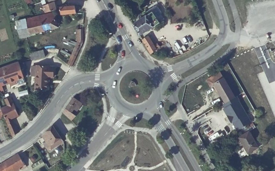 Vue aérienne du Rond-point anonyme n°5055871