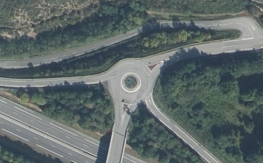 Vue aérienne du Rond-point anonyme n°50563373