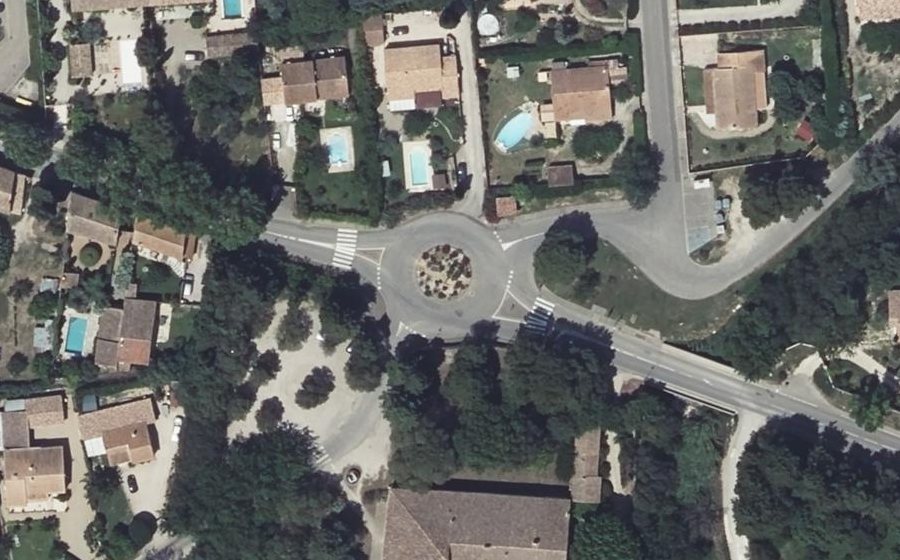 Vue aérienne du Rond-point anonyme n°5058664