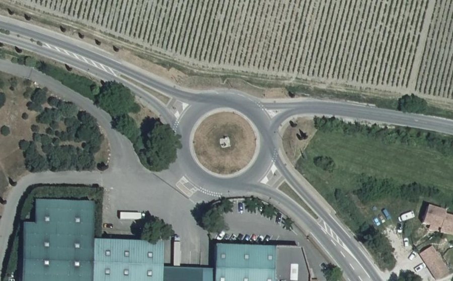 Vue aérienne du Rond-point anonyme n°5059805