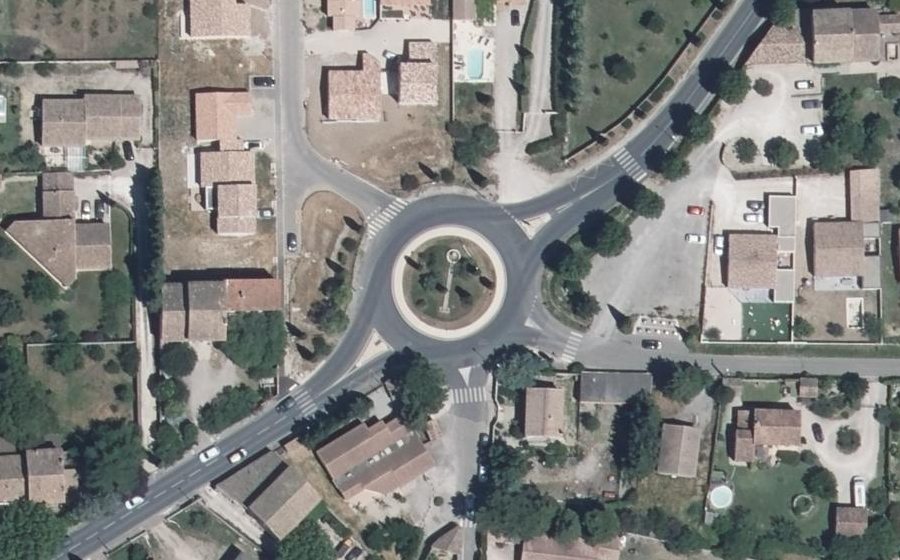 Vue aérienne du Rond-point anonyme n°5059822