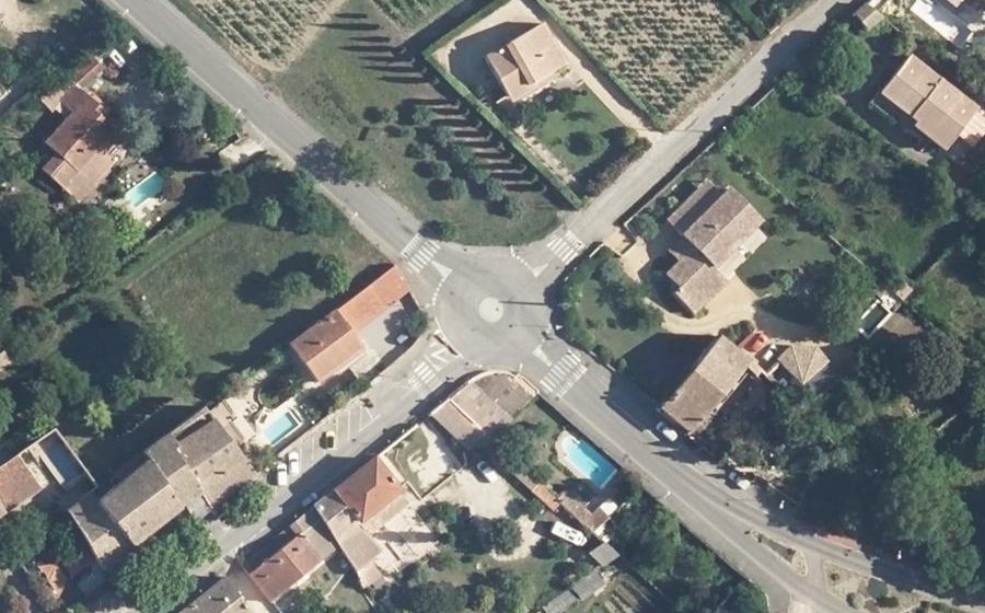 Vue aérienne du Rond-point anonyme n°5060557