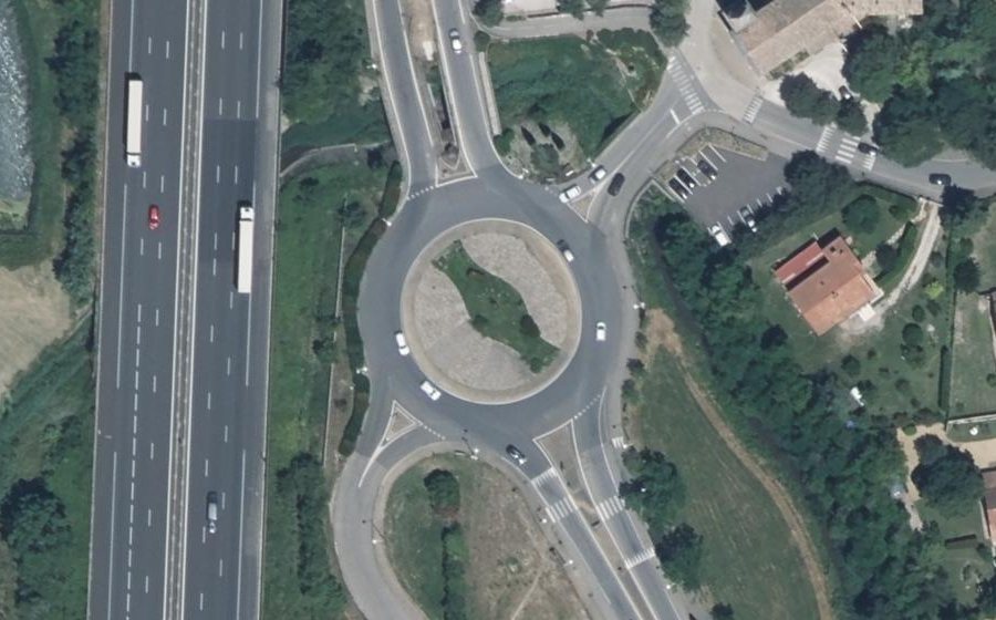 Vue aérienne du Rond-point anonyme n°5060629