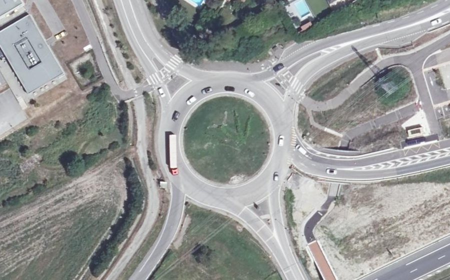 Vue aérienne du Rond-point anonyme n°5061659
