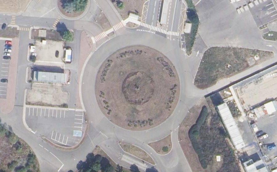 Vue aérienne du Rond-point anonyme n°50622343