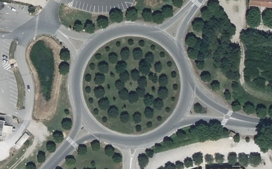 Vue aérienne du Rond-point anonyme n°5065910