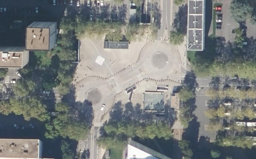 Vue aérienne du Place Recteur Henri Le Moal