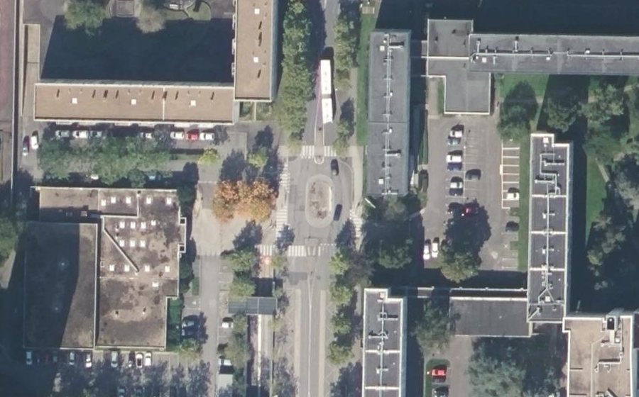 Vue aérienne du Rond-point anonyme n°5069316