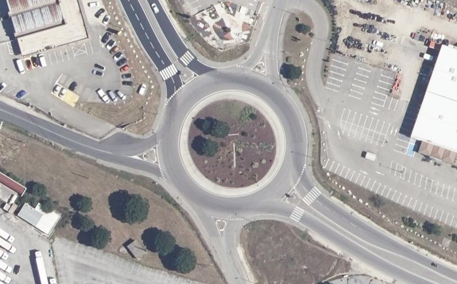 Vue aérienne du Rond-point anonyme n°5069617
