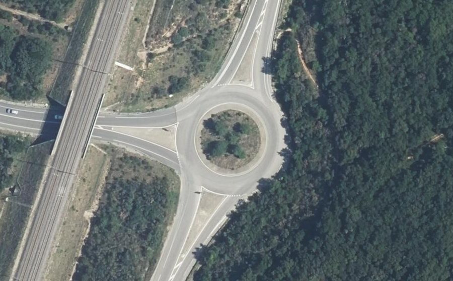 Vue aérienne du Rond-point anonyme n°5069801