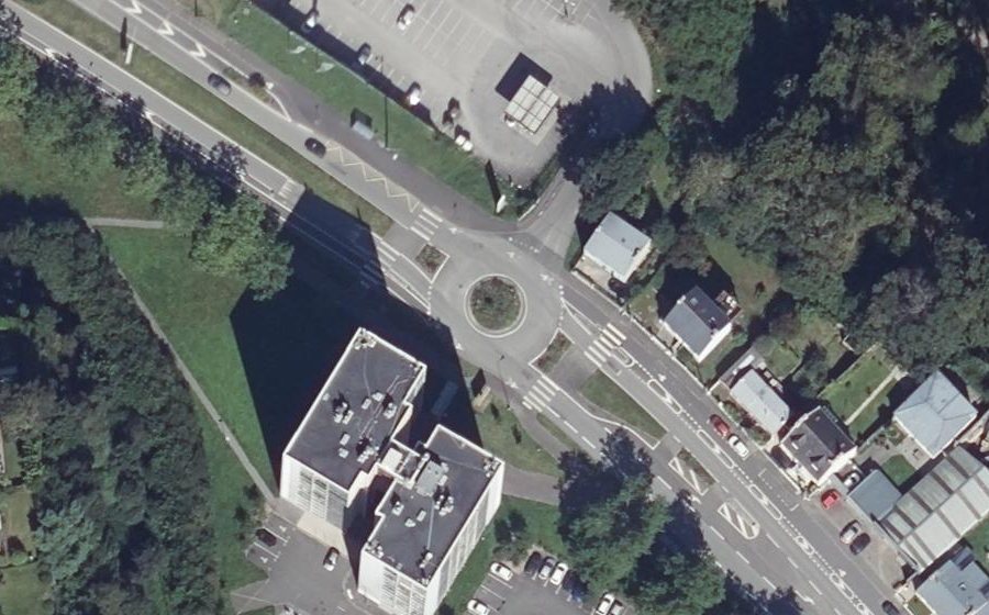 Vue aérienne du Rond-point anonyme n°5069925