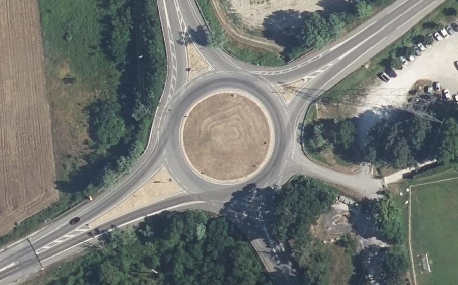 Vue aérienne du Rond-point anonyme n°5069982