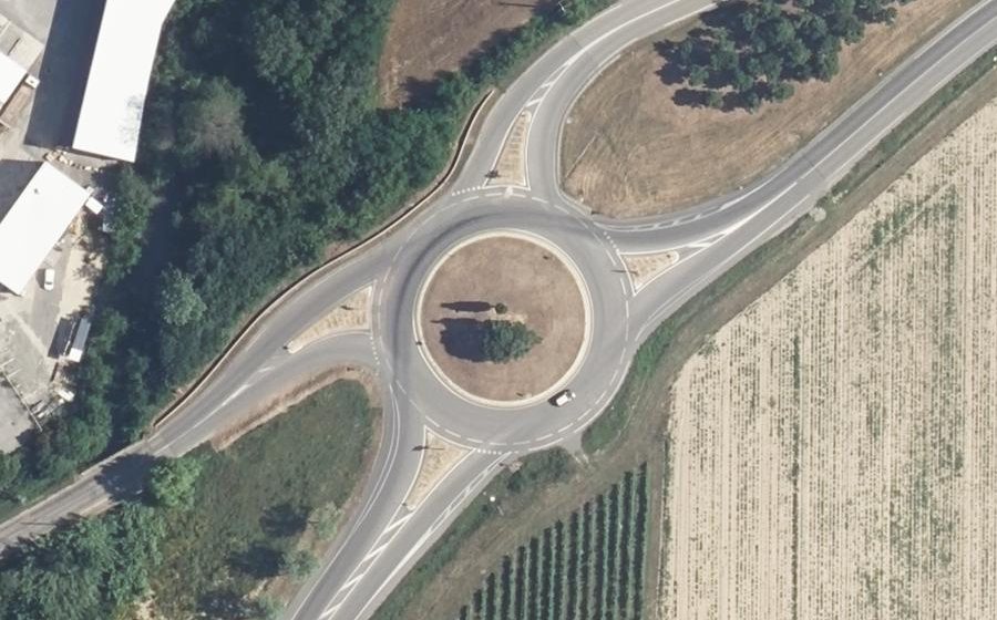 Vue aérienne du Rond-point anonyme n°5069988
