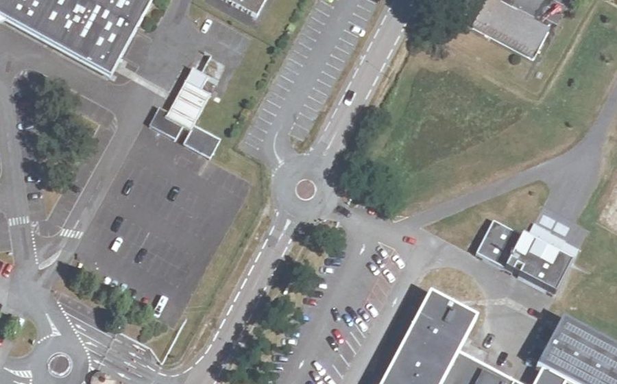 Vue aérienne du Rond-point anonyme n°5070249