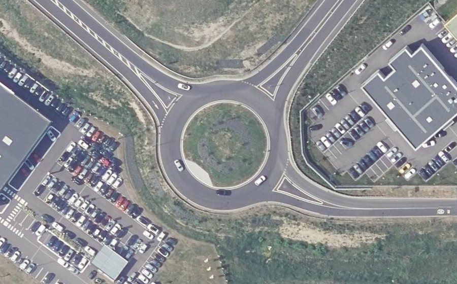 Vue aérienne du Rond-point anonyme n°507117035
