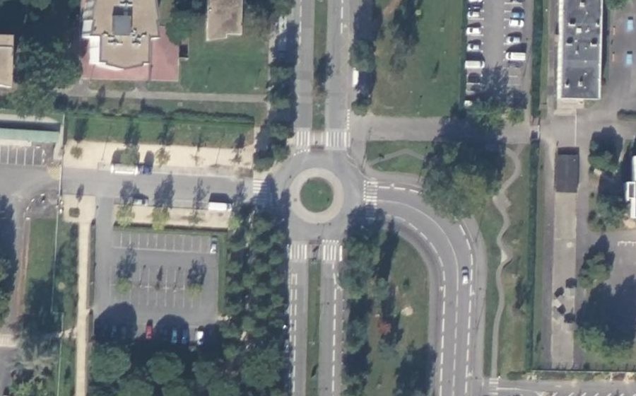 Vue aérienne du Rond-point anonyme n°5077150