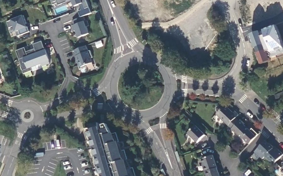 Vue aérienne du Rond-point anonyme n°5077956