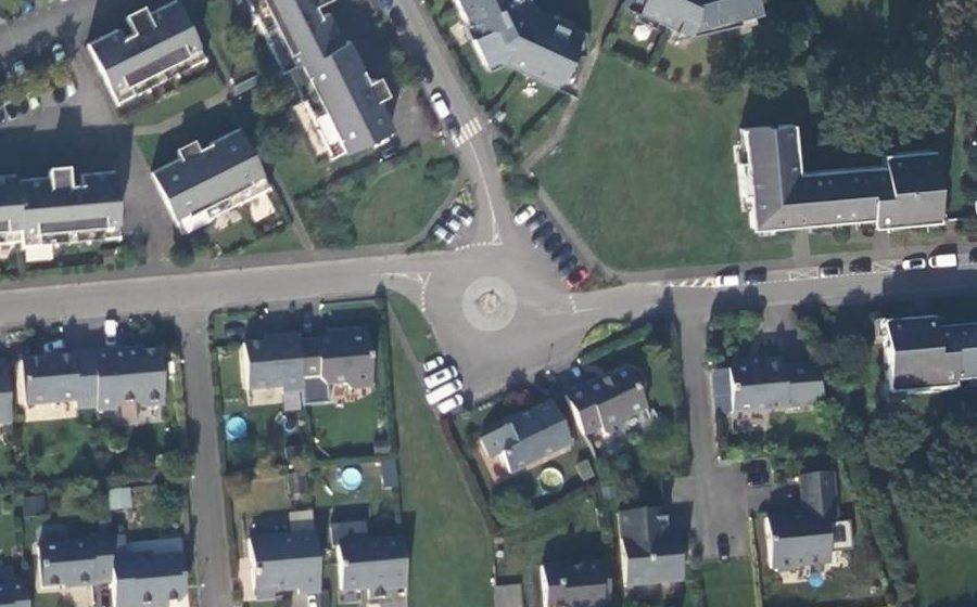 Vue aérienne du Rond-Point de la Voie Romaine