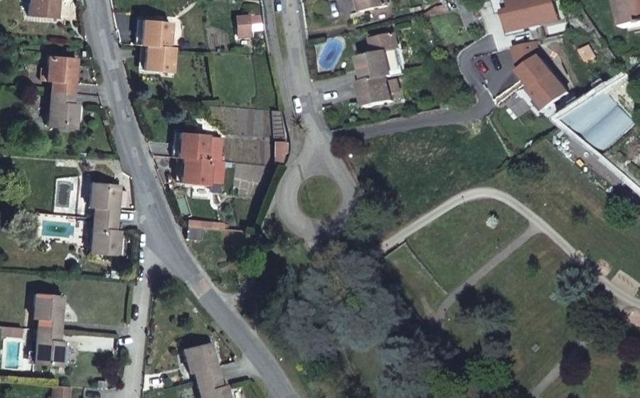 Vue aérienne du Rond-point anonyme n°508152022