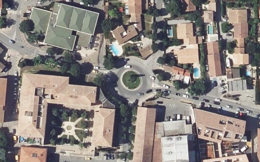 Vue aérienne du Rond-point anonyme n°5081853
