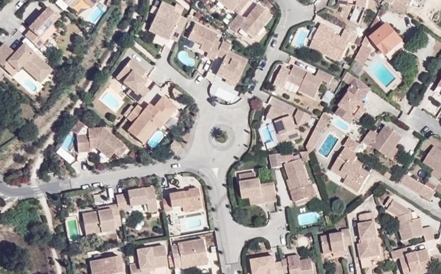 Vue aérienne du Rond-point anonyme n°50836993