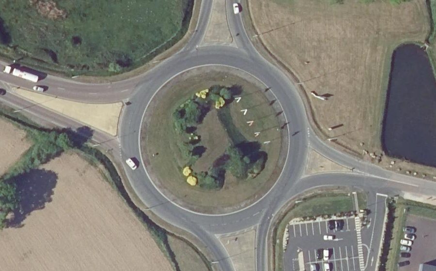 Vue aérienne du Rond-point anonyme n°5086353