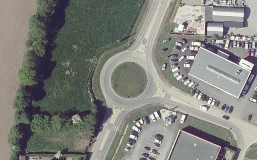 Vue aérienne du Rond-point anonyme n°5086399