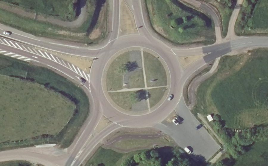 Vue aérienne du Rond-point anonyme n°5086413
