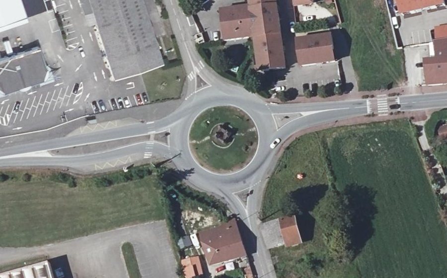 Vue aérienne du Rond-point anonyme n°5087493