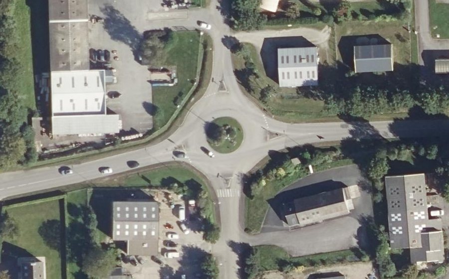 Vue aérienne du Rond-point anonyme n°508900692