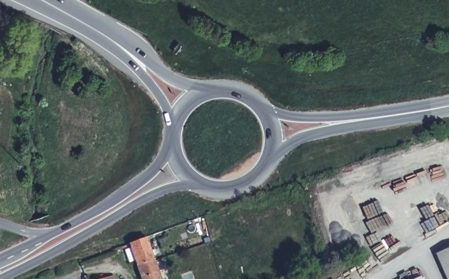 Vue aérienne du Rond-point anonyme n°5094170